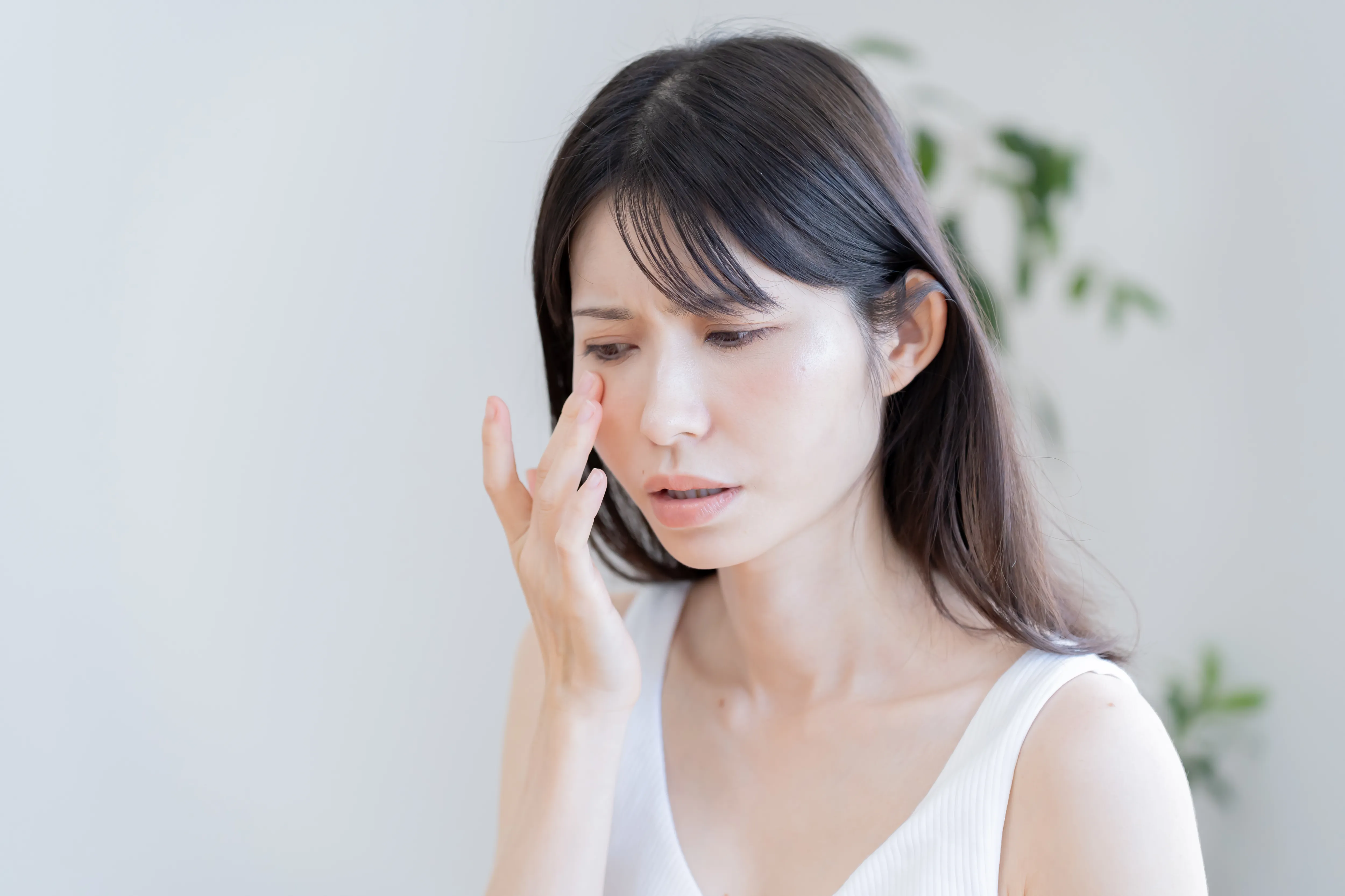 眼瞼下垂手術（埋没法・切開法）について